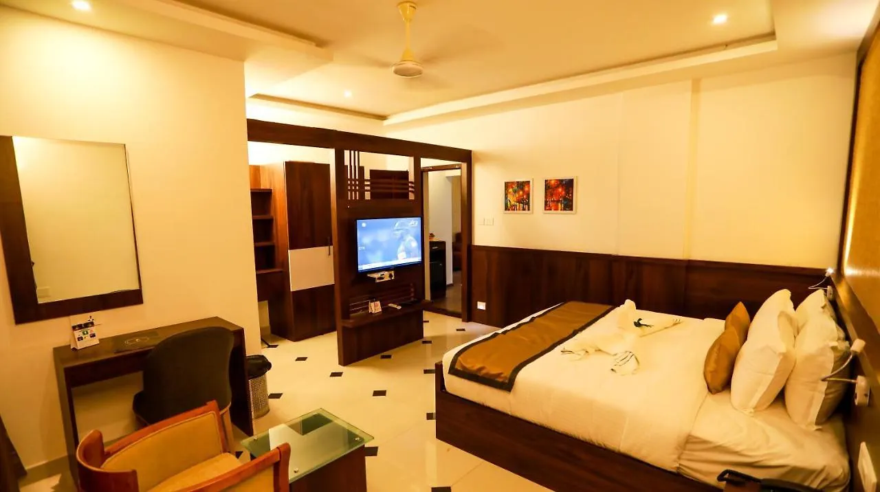 Hotel Emperor Kannur