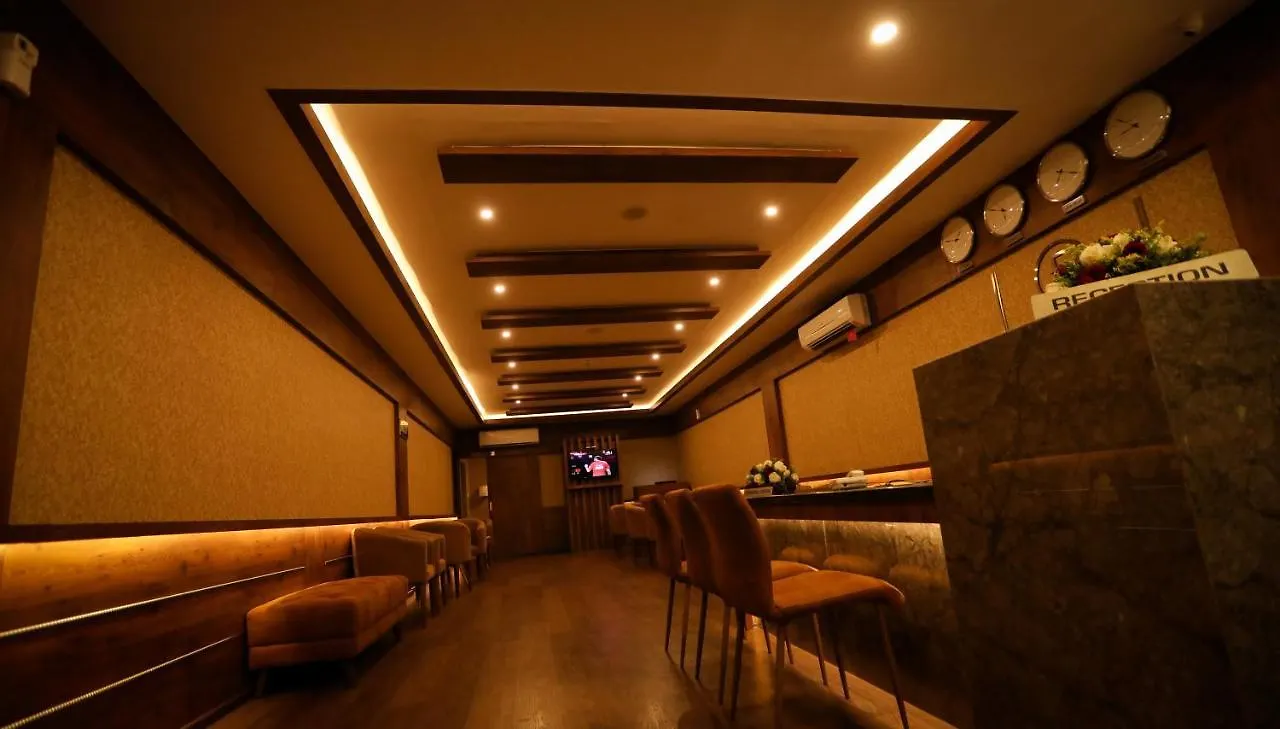 Hotel Emperor Kannur
